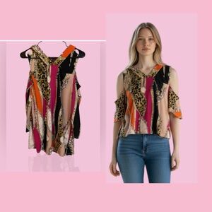Harve Benard Pink and Gold Patterned Top